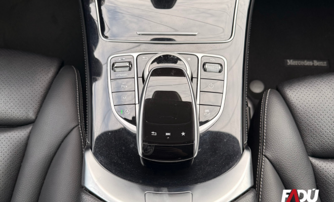 Mercedes-Benz GLC 250 Highway 4MATIC 2.0 TB Aut. 2019 Gasolina-6