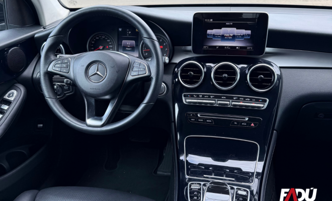 Mercedes-Benz GLC 250 Highway 4MATIC 2.0 TB Aut. 2019 Gasolina-2