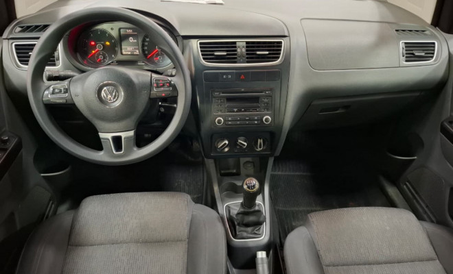 VW - VolksWagen Fox 1.6 Mi Total Flex 8V 5p 2013 Flex - COMPLETO-8