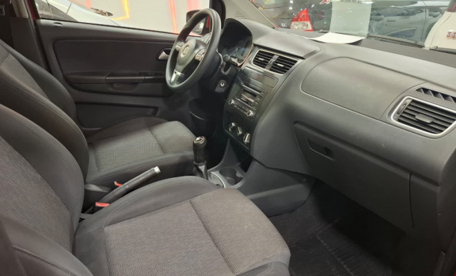 VW - VolksWagen Fox 1.6 Mi Total Flex 8V 5p 2013 Flex - COMPLETO-10