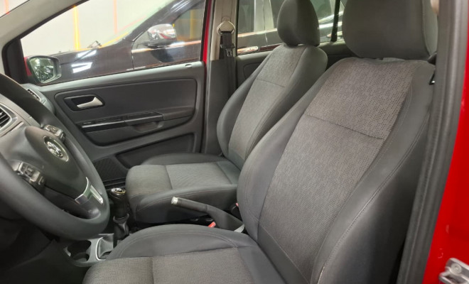 VW - VolksWagen Fox 1.6 Mi Total Flex 8V 5p 2013 Flex - COMPLETO-11