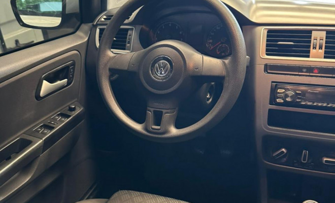 VW - VolksWagen Fox Trendline 1.0 Flex 8V 5p 2015 Flex-6