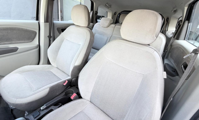 GM - Chevrolet SPIN LTZ 1.8 8V Econo.Flex 5p Aut. 2013 Flex-3