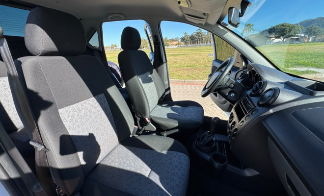 Ford Fiesta Sed. 1.6 8V Flex 4p 2011 Flex-6