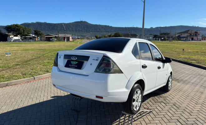 Ford Fiesta Sed. 1.6 8V Flex 4p 2011 Flex-2