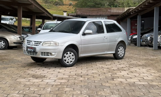 VW - VolksWagen Gol (novo) 1.0 Mi Total Flex 8V 4p 2011 Flex
