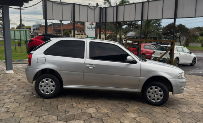 VW - VolksWagen Gol (novo) 1.0 Mi Total Flex 8V 4p 2011 Flex-1
