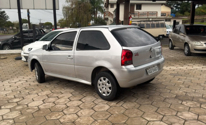VW - VolksWagen Gol (novo) 1.0 Mi Total Flex 8V 4p 2011 Flex-2