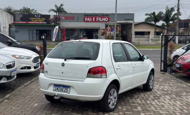 Fiat Palio ELX 1.4 Fire/30 Anos F. Flex 8V 4p 2008 Flex-2