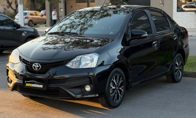 Toyota ETIOS PLATINUM Sed. 1.5 Flex 16V 4p Aut. 2017 Flex-0