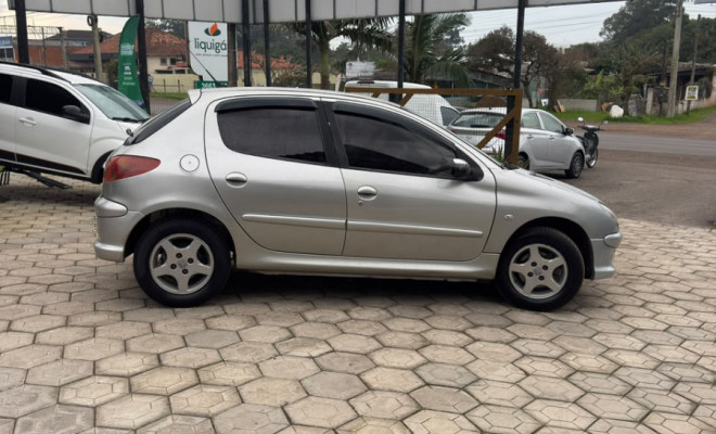 Peugeot 206 Techno/ Feline 1.6/ 1.6 Flex 16V 5p 2008 Flex-1