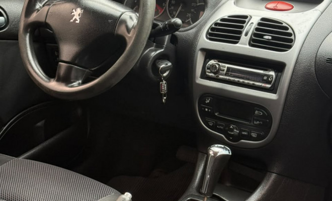 Peugeot 206 Techno/ Feline 1.6/ 1.6 Flex 16V 5p 2008 Flex-4