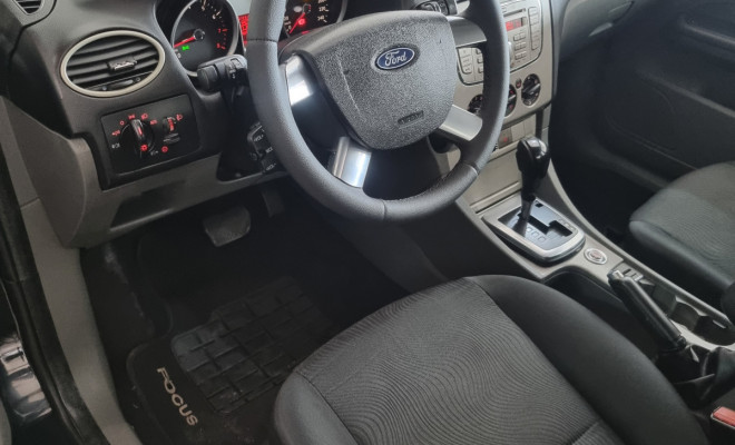 Ford Focus Sedan 2.0 16V/2.0 16V Flex 4p Aut. 2012 Flex-8