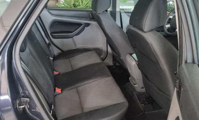 Ford Focus Sedan 2.0 16V/2.0 16V Flex 4p Aut. 2012 Flex-4