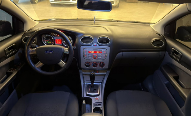 Ford Focus Sedan 2.0 16V/2.0 16V Flex 4p Aut. 2012 Flex-8