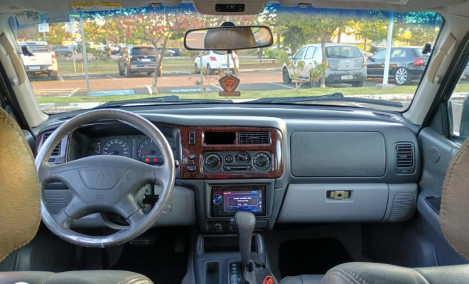 Mitsubishi Pajero Sport 3.0 4x2 V6 Mec./Aut. 2001 Gasolina-7