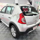 Renault SANDERO STEPWAY Hi-Flex 1.6 16V 5p 2010 Flex-2