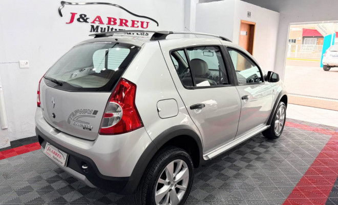 Renault SANDERO STEPWAY Hi-Flex 1.6 16V 5p 2010 Flex-4