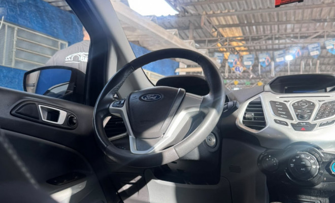 Ford EcoSport FREESTYLE 1.6 16V Flex 5p 2013 Flex-5