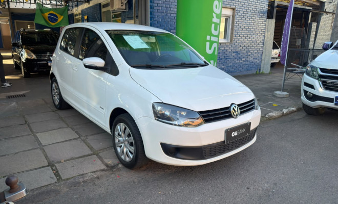 VW - VolksWagen Fox 1.0 Mi Total Flex 8V 5p 2013 Flex