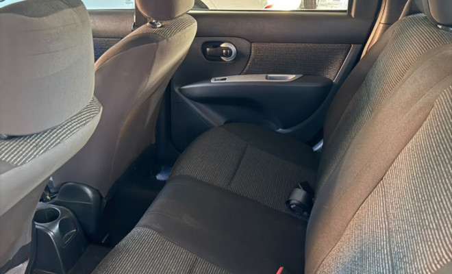 Nissan LIVINA S 1.8 16V Flex Fuel Aut. 2013 Flex-2