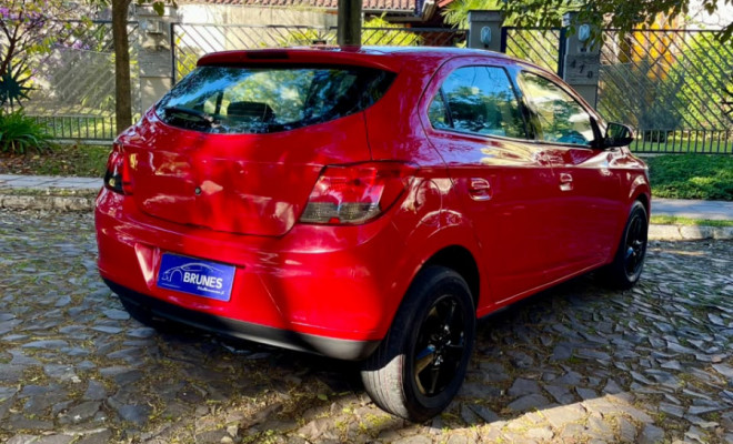 GM - Chevrolet ONIX HATCH LT 1.4 8V FlexPower 5p Mec. 2014 Flex-11