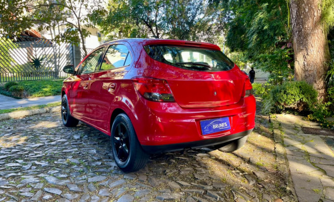 GM - Chevrolet ONIX HATCH LT 1.4 8V FlexPower 5p Mec. 2014 Flex-9
