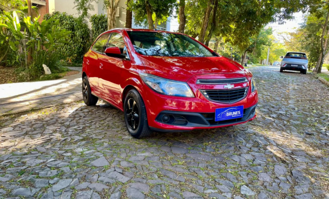 GM - Chevrolet ONIX HATCH LT 1.4 8V FlexPower 5p Mec. 2014 Flex-0