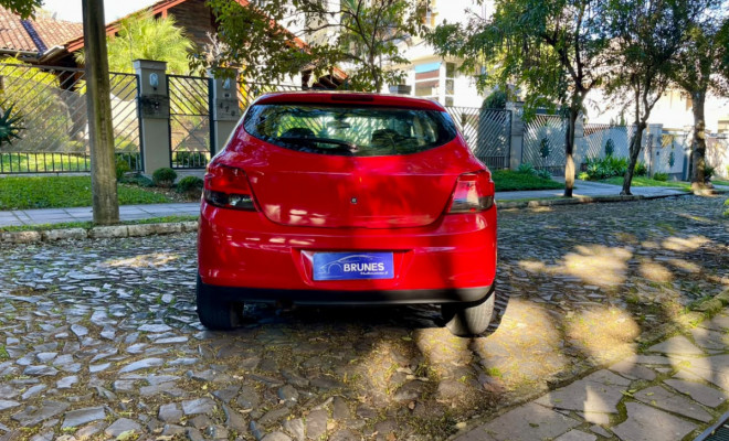 GM - Chevrolet ONIX HATCH LT 1.4 8V FlexPower 5p Mec. 2014 Flex-12