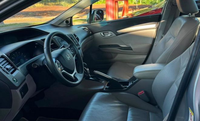 Honda Civic Sedan EXS 1.8/1.8 Flex 16V Aut. 4p 2013 Flex-8