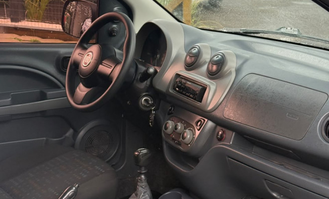 Fiat Fiorino Furgão Celeb. EVO 1.4 Flex 8V 2p 2015 Flex-4