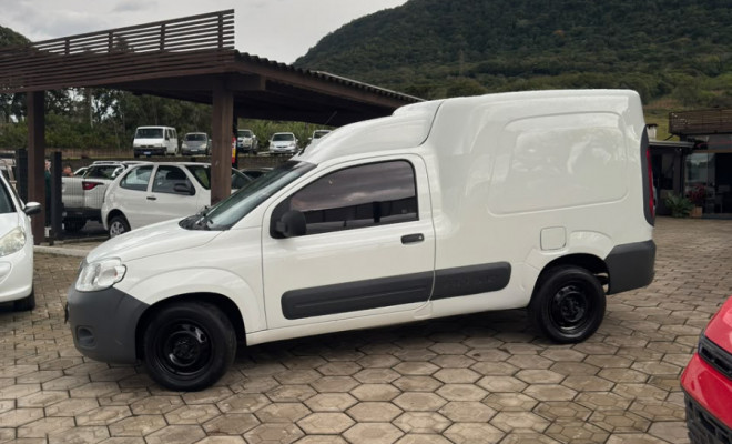 Fiat Fiorino Furgão Celeb. EVO 1.4 Flex 8V 2p 2015 Flex-1