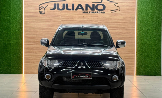 Mitsubishi L200 Triton HPE 3.2 CD TB Int.Diesel Aut 2010 Diesel-12