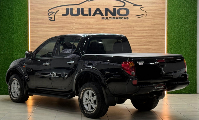 Mitsubishi L200 Triton HPE 3.2 CD TB Int.Diesel Aut 2010 Diesel-2
