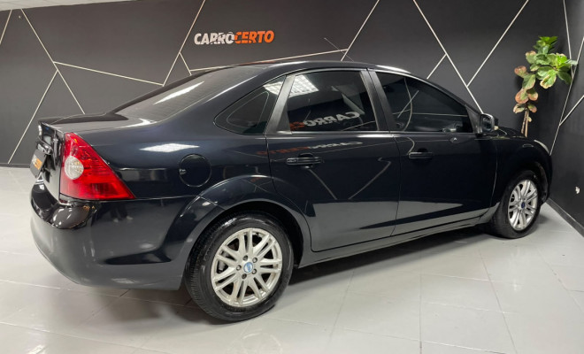 Ford Focus  2.0  Mec. 2013 Flex  Abaixo da fipe   SEM GARANTIA-2