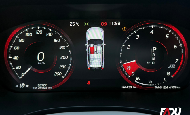 Volvo XC 60 T-5 MOMENTUM 2.0 254cv AWD 5p 2020 Gasolina-5