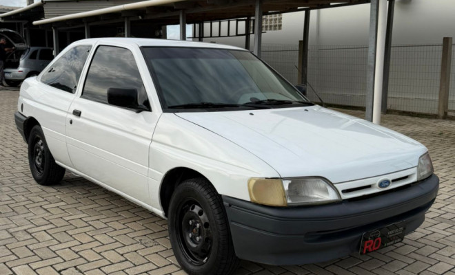 Ford Escort GL 1.6i / 1.6 1995 Gasolina-5
