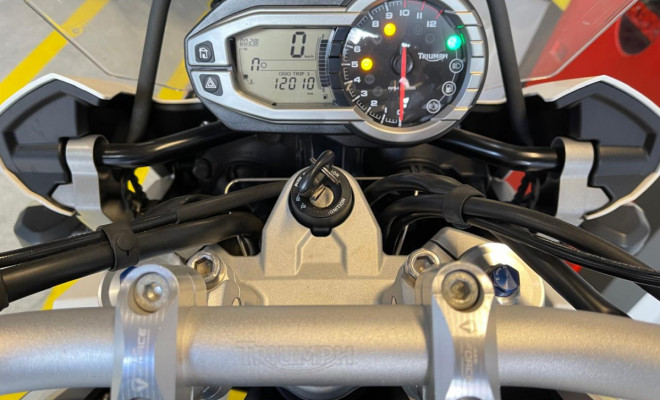 Triumph Tiger Explorer 1200 Gasolina 2014-9
