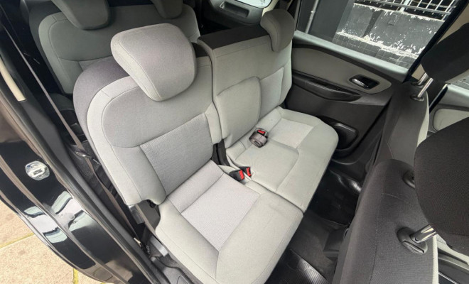 GM - Chevrolet SPIN LTZ 1.8 8V Econo.Flex 5p Aut. 2018 Flex-4