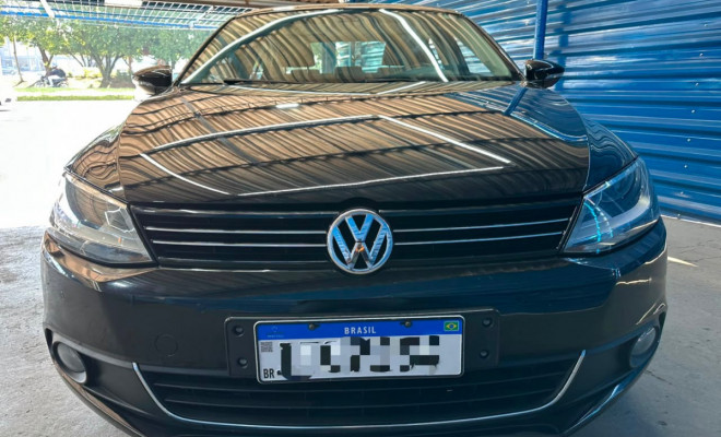 VW - VolksWagen JETTA Highline 2.0 TSI 16V 4p Tiptronic 2012 Gasolina-1