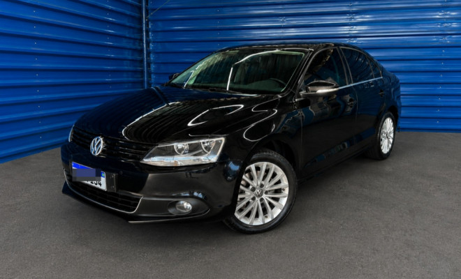 VW - VolksWagen JETTA Highline 2.0 TSI 16V 4p Tiptronic 2012 Gasolina