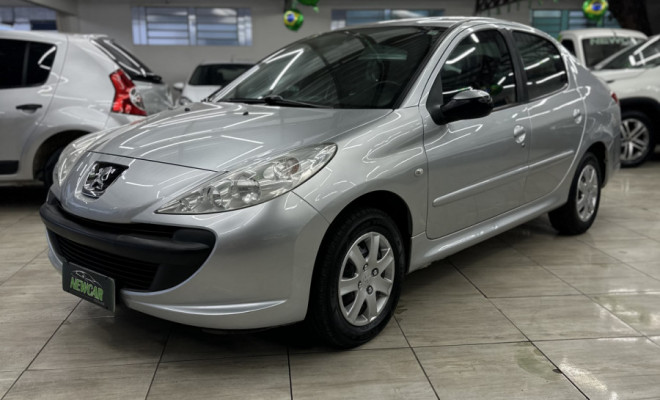 Peugeot 207 Sedan Passion XR 1.4 Flex 8V 4p 2010 Flex