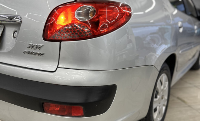 Peugeot 207 Sedan Passion XR 1.4 Flex 8V 4p 2010 Flex-5