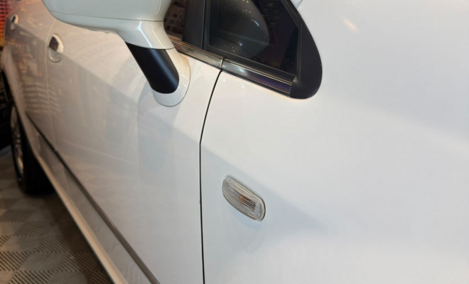 Fiat LINEA ESSENCE 1.8 Flex 16V 4p 2015 Flex-6