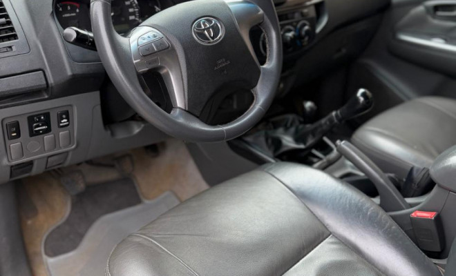 Toyota Hilux CD D4-D 4x4 3.0 TDI Dies. Mec. 2015 Diesel-7