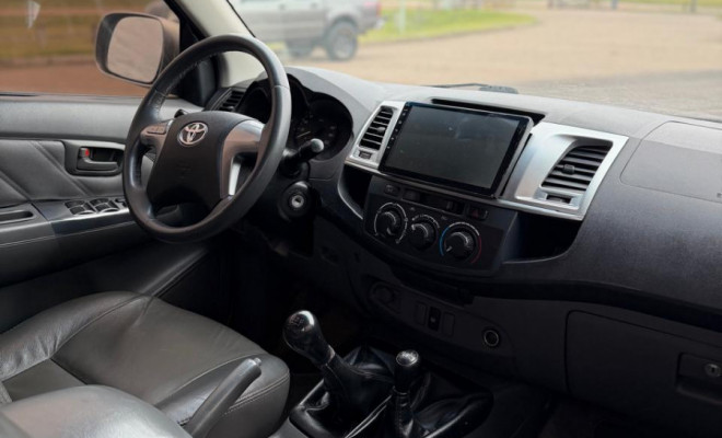 Toyota Hilux CD D4-D 4x4 3.0 TDI Dies. Mec. 2015 Diesel-8