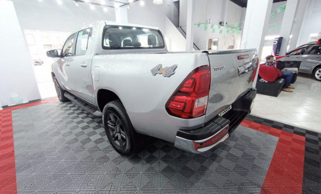 Toyota Hilux CD SR 4x4 2.8 TDI Diesel Aut. 2024 Diesel-2