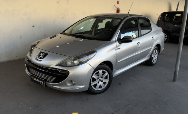 Peugeot 207 Sedan Passion XR 1.4 Flex 8V 4p 2012 Flex-1