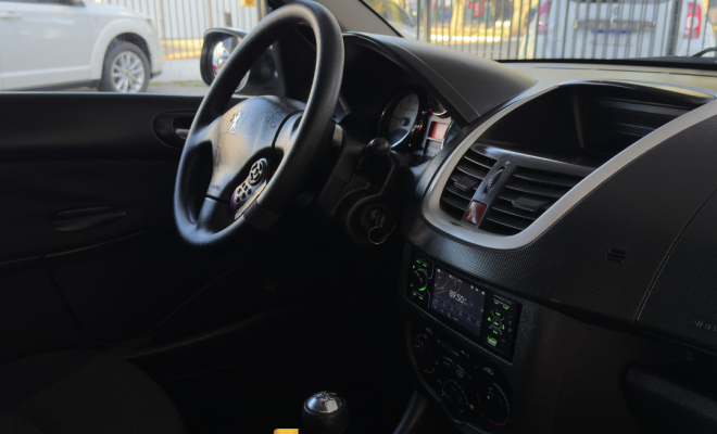Peugeot 207 Sedan Passion XR 1.4 Flex 8V 4p 2012 Flex-4