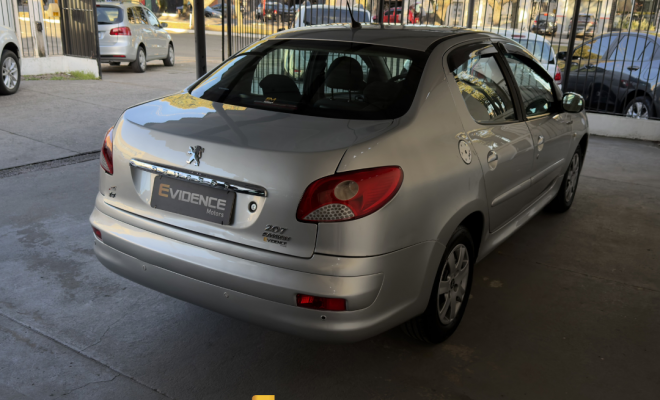 Peugeot 207 Sedan Passion XR 1.4 Flex 8V 4p 2012 Flex-2